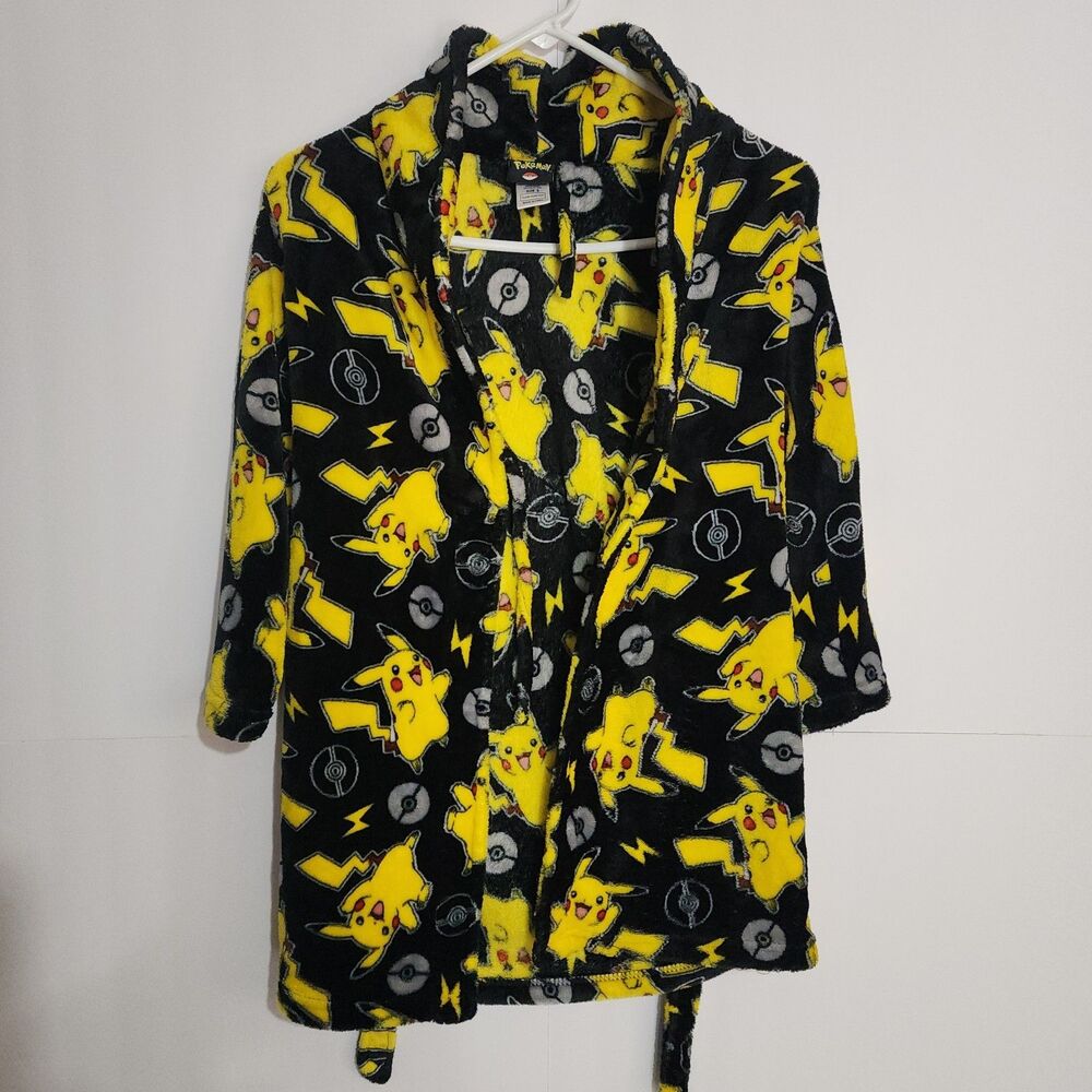Pokémon Pikachu  Youth Bath Robe‎ . Size Small